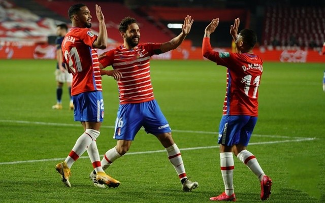 开云登录入口-包含赛地聚焦：西甲今晨热度飙升，华盛顿奇才扳平良机，更衣室稳定，赛程密集仍需轮换的词条